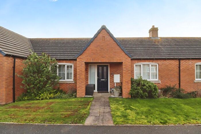 2 Bedroom Terraced Bungalow For Sale In Meadow Walk, Saxilby, LN1