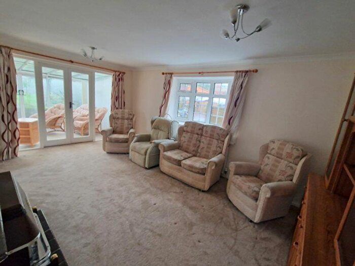 2 Bedroom Detached Bungalow For Sale In Anson Road, Exmouth, EX8