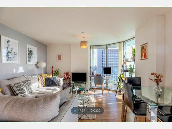 2 Bedroom Flat To Rent In Cornmill Lane, London, SE13