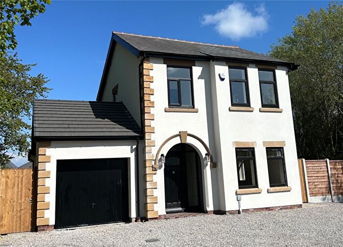 5 Bedroom Detached House For Sale In Longmeanygate, Midge Hall, Leyland, Lancashire, PR26