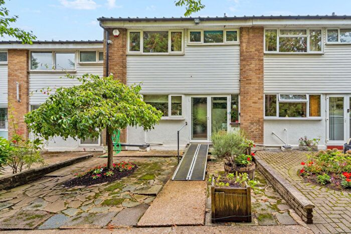 3 Bedroom Terraced House For Sale In Rickmansworth Road, Northwood, HA6