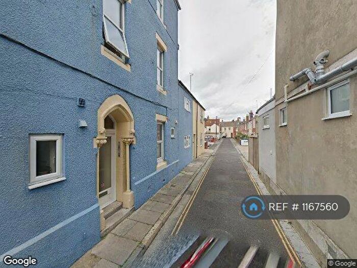 2 Bedroom Flat To Rent In Lennox Street, Weymouth, DT4