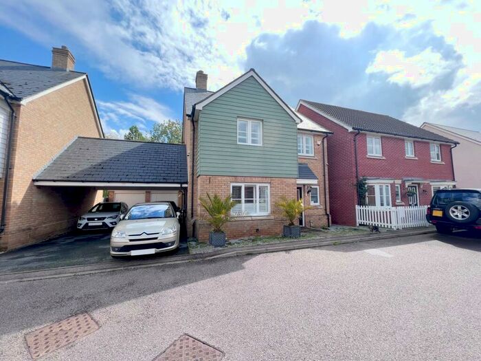 4 Bedroom Detached House To Rent In Spinnaker, St Lawrence, Southminster, CM0
