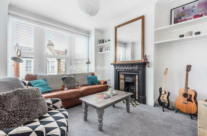 2 Bedroom Flat To Rent In Heaton Road, Mitcham, Surrey, CR4