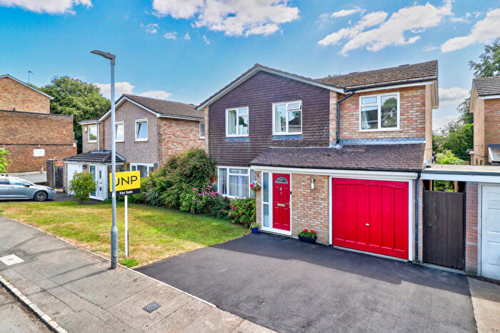 4 Bedroom Detached House For Sale In Hawthorn Crescent, Hazlemere, High Wycombe, Buckinghamshire, HP15