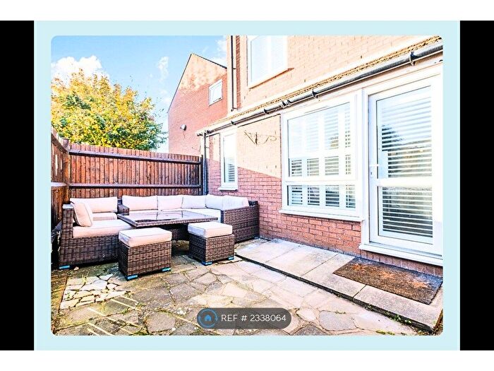 2 Bedroom Maisonette To Rent In Kennington, London, SE17