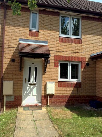 3 Bedroom Property To Rent In Rhodes Place, Oldbrook, Milton Keynes, MK6