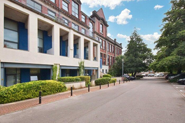 1 Bedroom Apartment For Sale In Old School Lofts, Whingate, Leeds, West Yorkshire, LS12