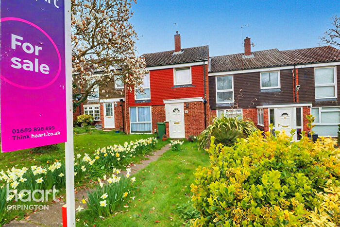 3 Bedroom Terraced House For Sale In Red Cedars Road, Orpington, BR6