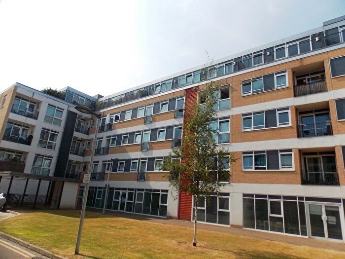 1 Bedroom Flat To Rent In Hacon Square Richmond Road, London, E8