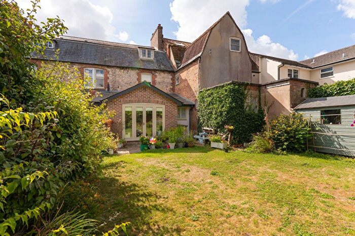 3 Bedroom Terraced House For Sale In Colliton Street, Dorchester, DT1