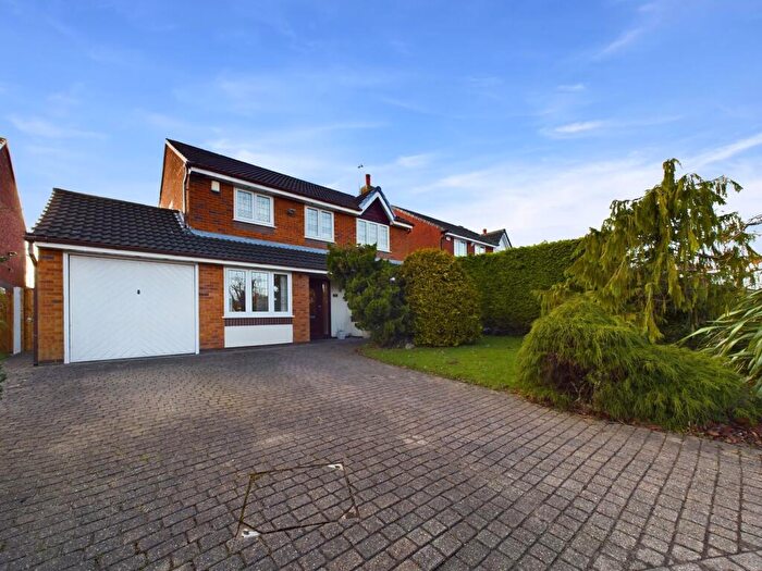 4 Bedroom Detached House To Rent In Muirfield Drive, Tyldesley, M29