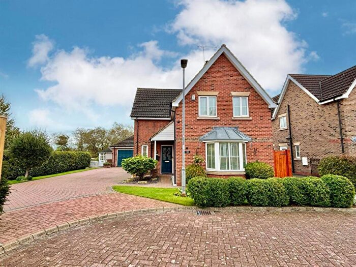 4 Bedroom Detached House For Sale In Spring Field Close, Sigglesthorne, Hull, HU11