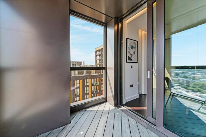 2 Bedroom Apartment To Rent In Madeira Tower, The Residence, Nine Elms, SW11