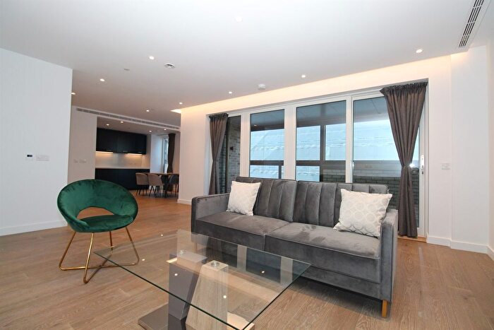 2 Bedroom Flat To Rent In Greenford House, WC1X