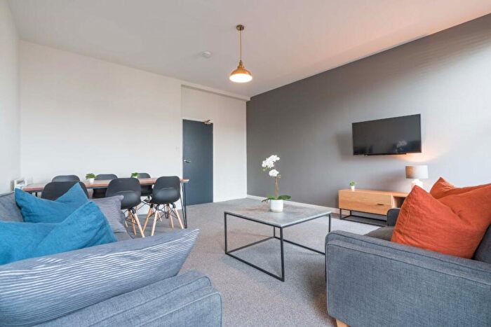 6 Bedroom Flat To Rent In Osborne Road, Newcastle, NE2