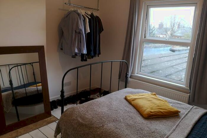 2 Bedroom Property To Rent In Haycroft Road, Stevenage, SG1