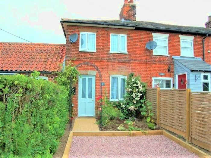 2 Bedroom Terraced House For Sale In Seven Gardens, Burgh, Woodbridge, IP13