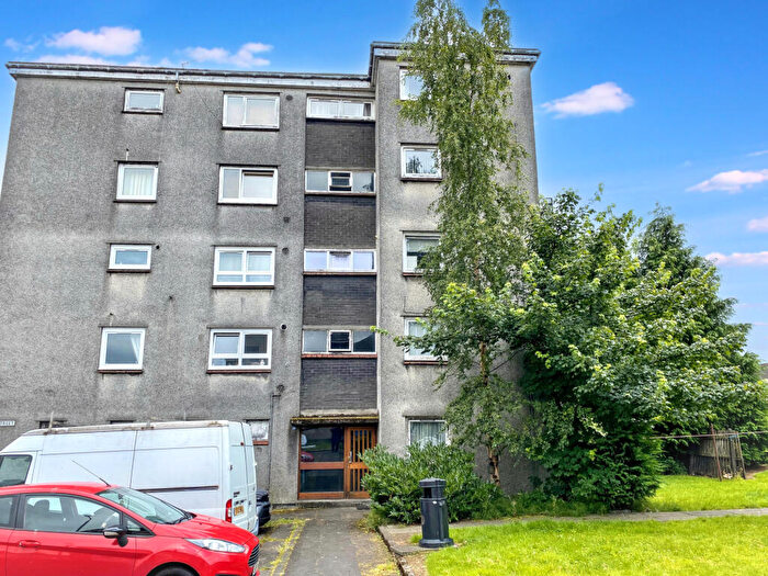 3 Bedroom Maisonette For Sale In Thomas Street, Alexandria, Dunbartonshire, G83