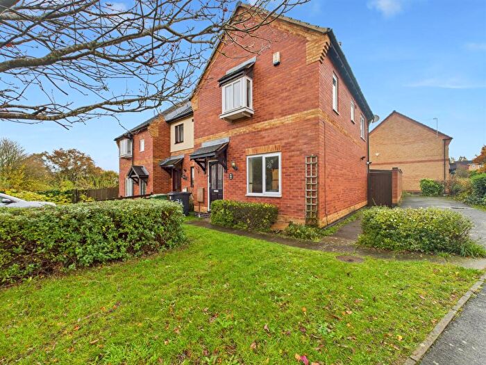 3 Bedroom Semi-Detached House To Rent In Laurel Road, Loughborough, LE11