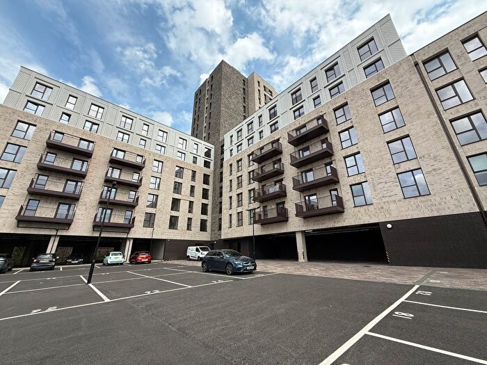 2 Bedroom Flat To Rent In Burnt Mill, Harlow, CM20