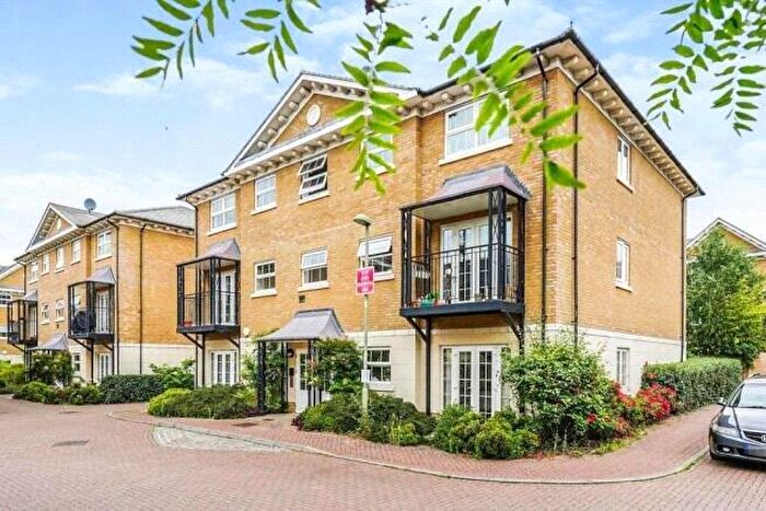 2 Bedroom Apartment For Sale In Reliance Way, East Oxford, OX4