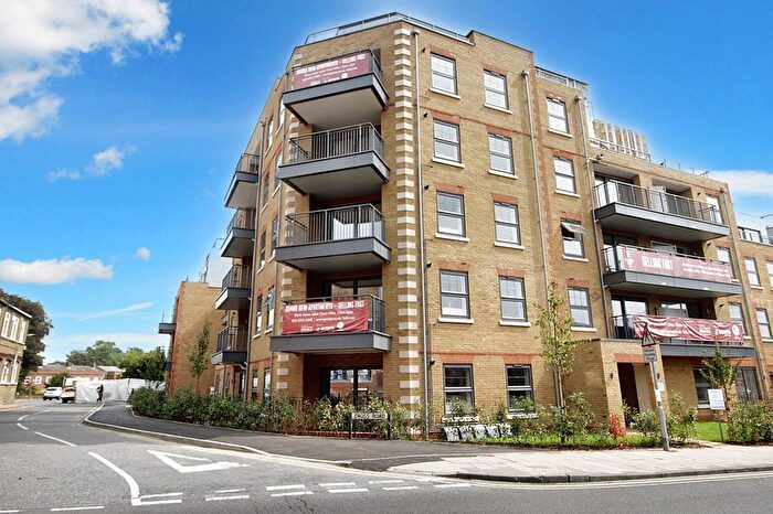 2 Bedroom Flat To Rent In Sidcup Hill, Hillcross Court, DA14