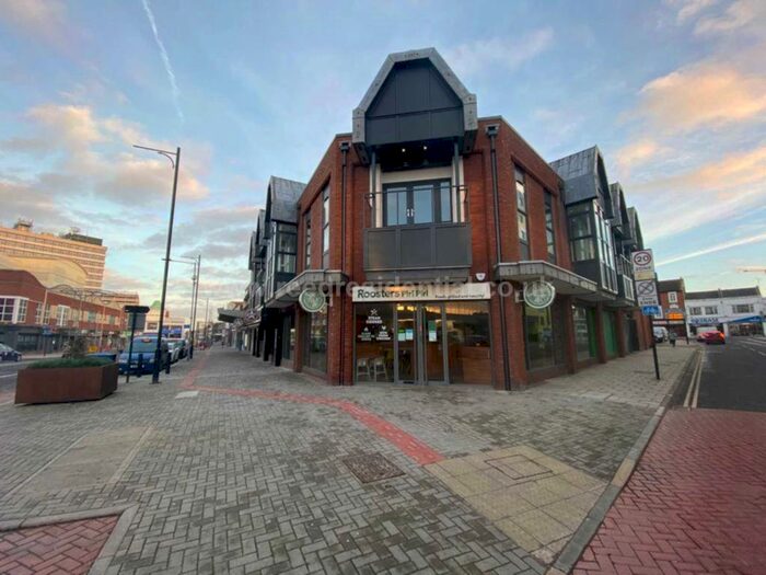 2 Bedroom Apartment To Rent In London Road, Southend On Sea, SS1