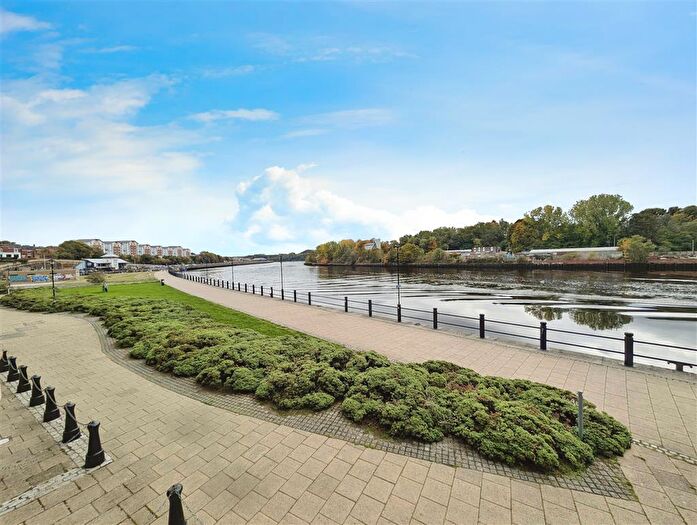 2 Bedroom Apartment For Sale In Quayside, Newcastle Upon Tyne, NE1
