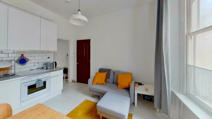 1 Bedroom Flat To Rent In Dalston Lane, Hackney, London, E8