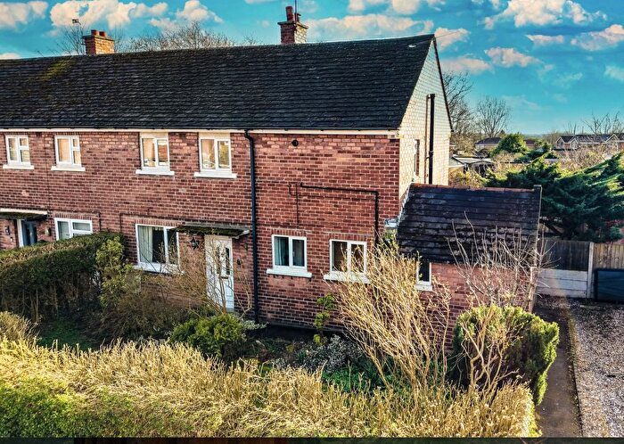 3 Bedroom Semi Detached House For Sale In Whitefields, Elton, Chester, Cheshire, CH2