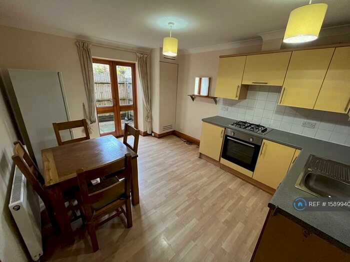 1 Bedroom Flat To Rent In Woodvale, London, SE23