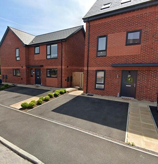 2 Bedroom Flat To Rent In Evergreen Drive, Ellesmere Port, Cheshire, CH66