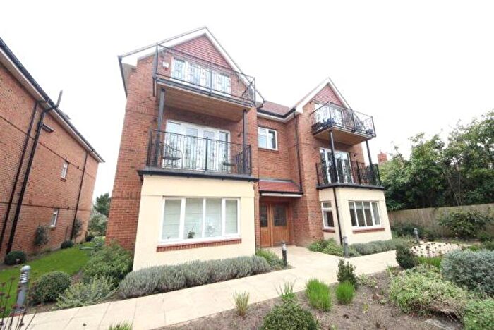 2 Bedroom Flat To Rent In Pinewood House, Epsom Road, Guildford, GU1