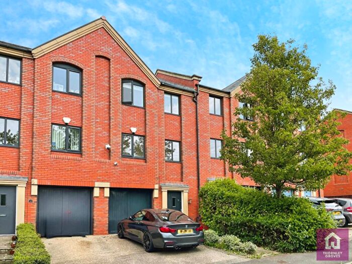 3 Bedroom House For Sale In Wharf View, Chester, Cheshire, CH1
