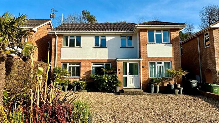 5 Bedroom Detached House For Sale In Hazel Avenue, EX33