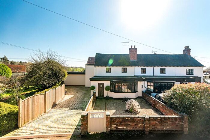 4 Bedroom Semi Detached House For Sale In Bayton, Kidderminster, DY14