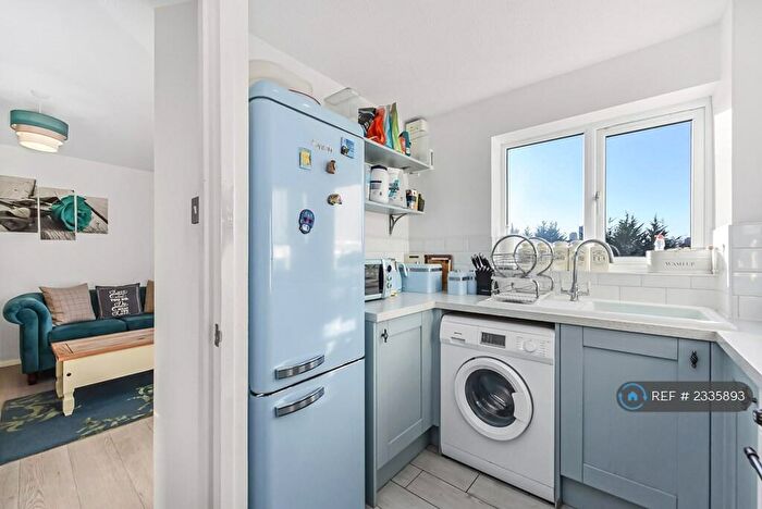 2 Bedroom Flat To Rent In Alan Hocken Way, London, E15