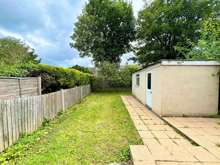 4 Bedroom End Of Terrace House To Rent In Stanford Road, London, N11