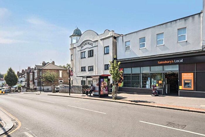 1 Bedroom Flat To Rent In Portland Road, Croydon, London, SE25