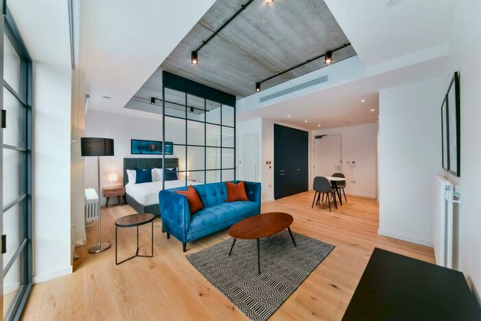 Apartment To Rent In Serapis House, Goodluck Hope, London, E14