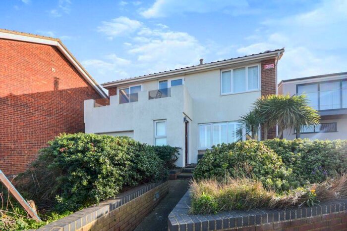 4 Bedroom House To Rent In Dolphin Close, Broadstairs, CT10
