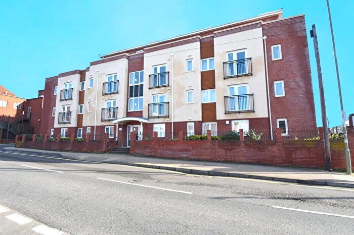 2 Bedroom Flat For Sale In Quay Street, Fareham, PO16