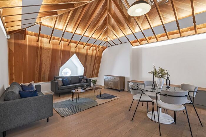 2 Bedroom Flat To Rent In Marylebone High Street, Marylebone, W1U