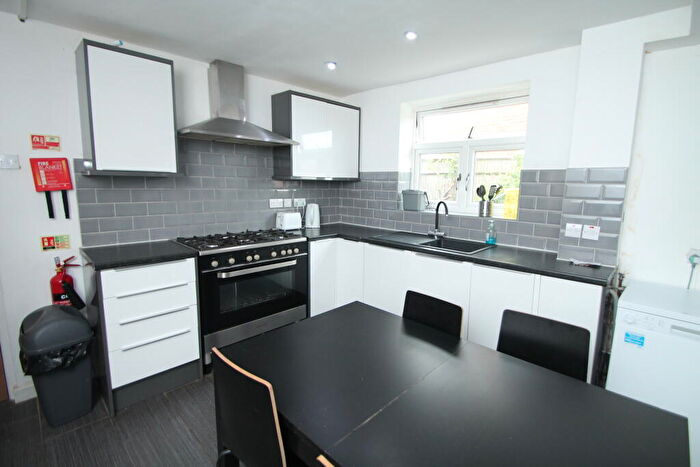 1 Bedroom House To Rent In House Share, Beck Lane, BR3