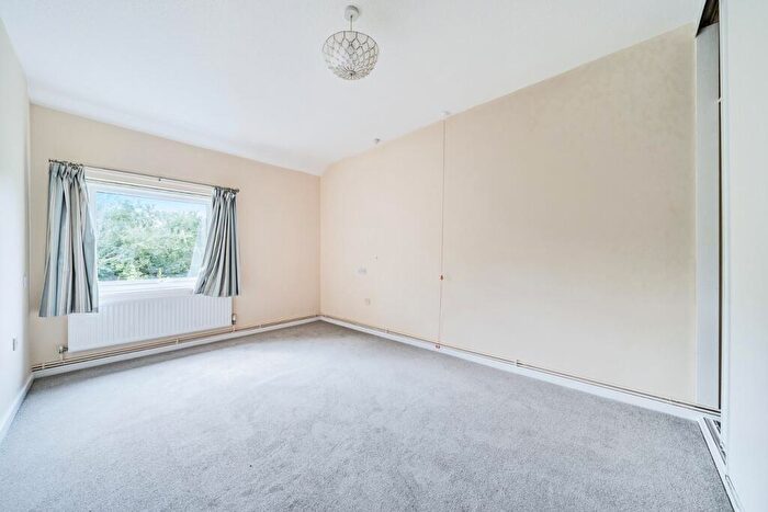 1 Bedroom Retirement Property For Sale In Portland Drive, Willen, Milton Keynes, MK15
