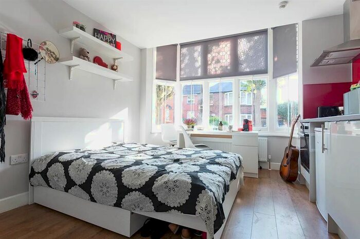 1 Bedroom Flat To Rent In Regent Road, Leicester, LE1