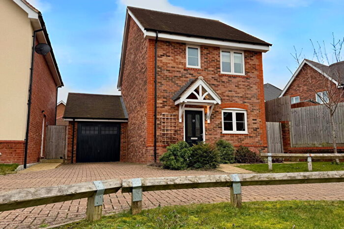 3 Bedroom Detached House For Sale In East End, Cholsey, OX10