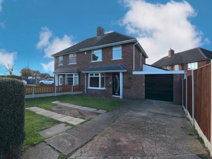 3 Bedroom House To Rent In Hatfield Lane, , Armthorpe, DN3