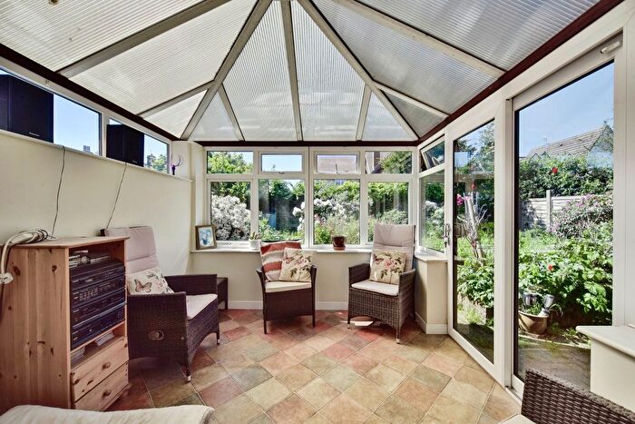 4 Bedroom Detached House For Sale In Frognal Gardens, Teynham, Sittingbourne, Kent, ME9